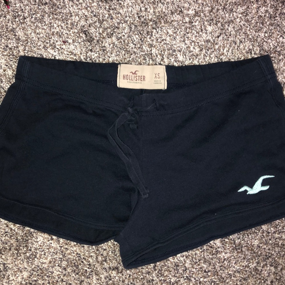 ❤️HOLLISTER navy blue shorts❤️